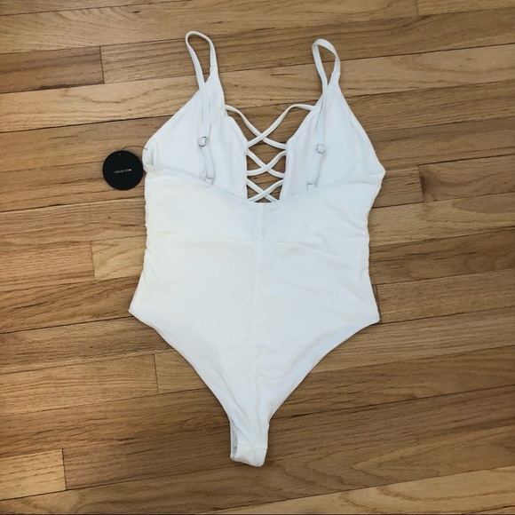 NWT Lulu’s Myrtle Beach White One Piece Swimsuit - Picture 6 of 7